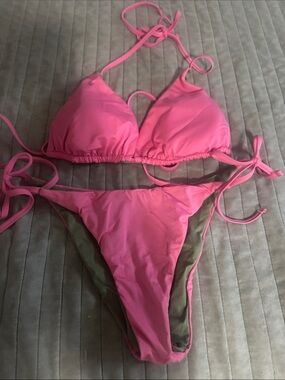Hurley REVERSIBLE Triangle Tie Bikini Set